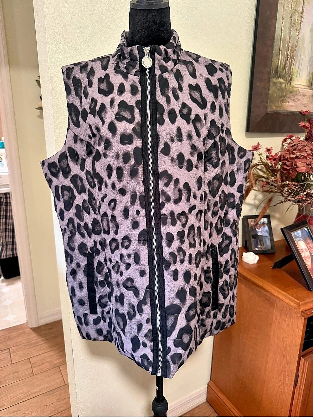 Dennis Basso Animal Print Vest in Mauve & Black XL Like New